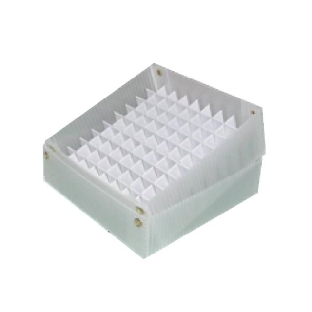 <p>プラスチック製 凍結保存用ボックス　1.2ml～2.0ml　81穴</p>
