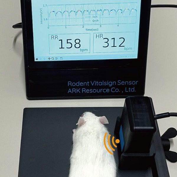 新製品『げっ歯類バイタルサイン測定器 RVS』