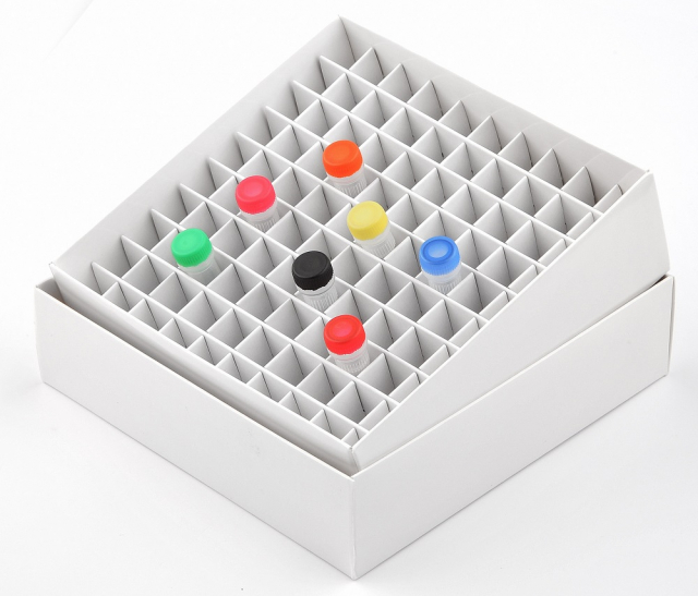 凍結保存用ボックス　2.0ml/100穴/防水タイプ