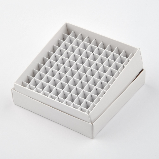 凍結保存用ボックス　0.5ml/100穴/防水タイプ