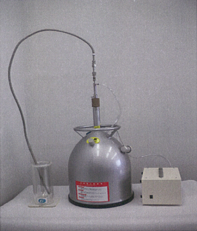 液化窒素取出装置 クライオトロール|研究用機器|製品紹介｜理化学研究
