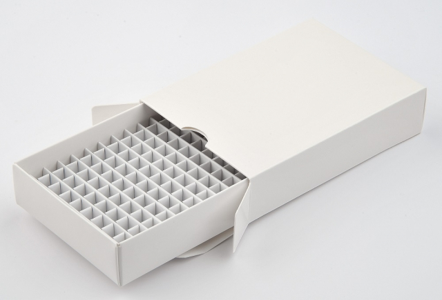 凍結保存用ボックス　0.2ml/96穴/スライド型・防水タイプ