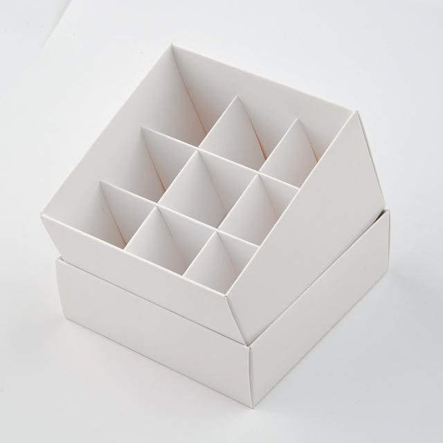 凍結保存用ボックス　25ml/9穴/防水タイプ