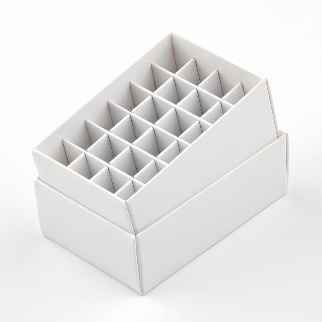 【50％OFF】凍結保存用ボックス　2.0ml/24穴